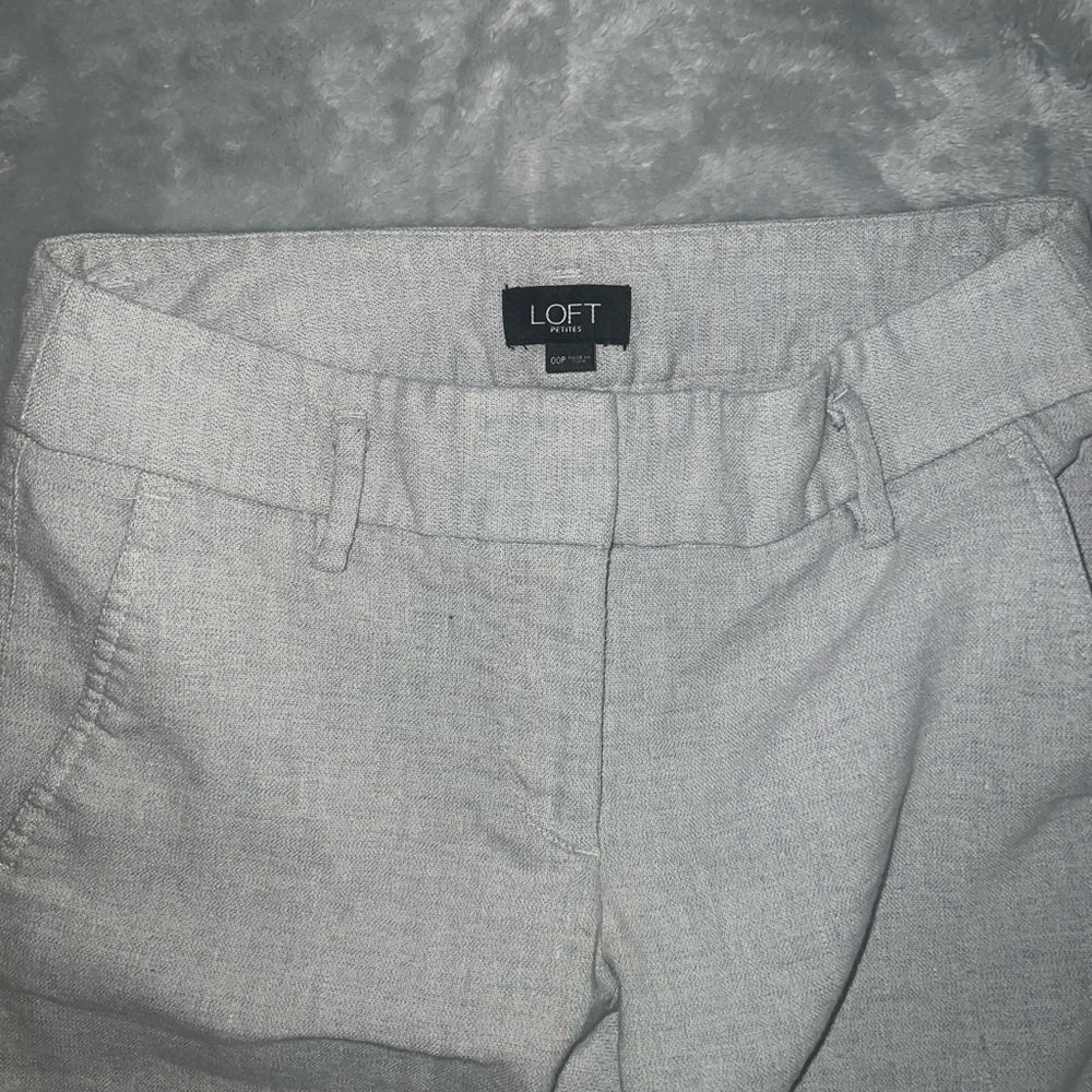 Loft Light Gray Cropped Business Casual Pants - Size 00